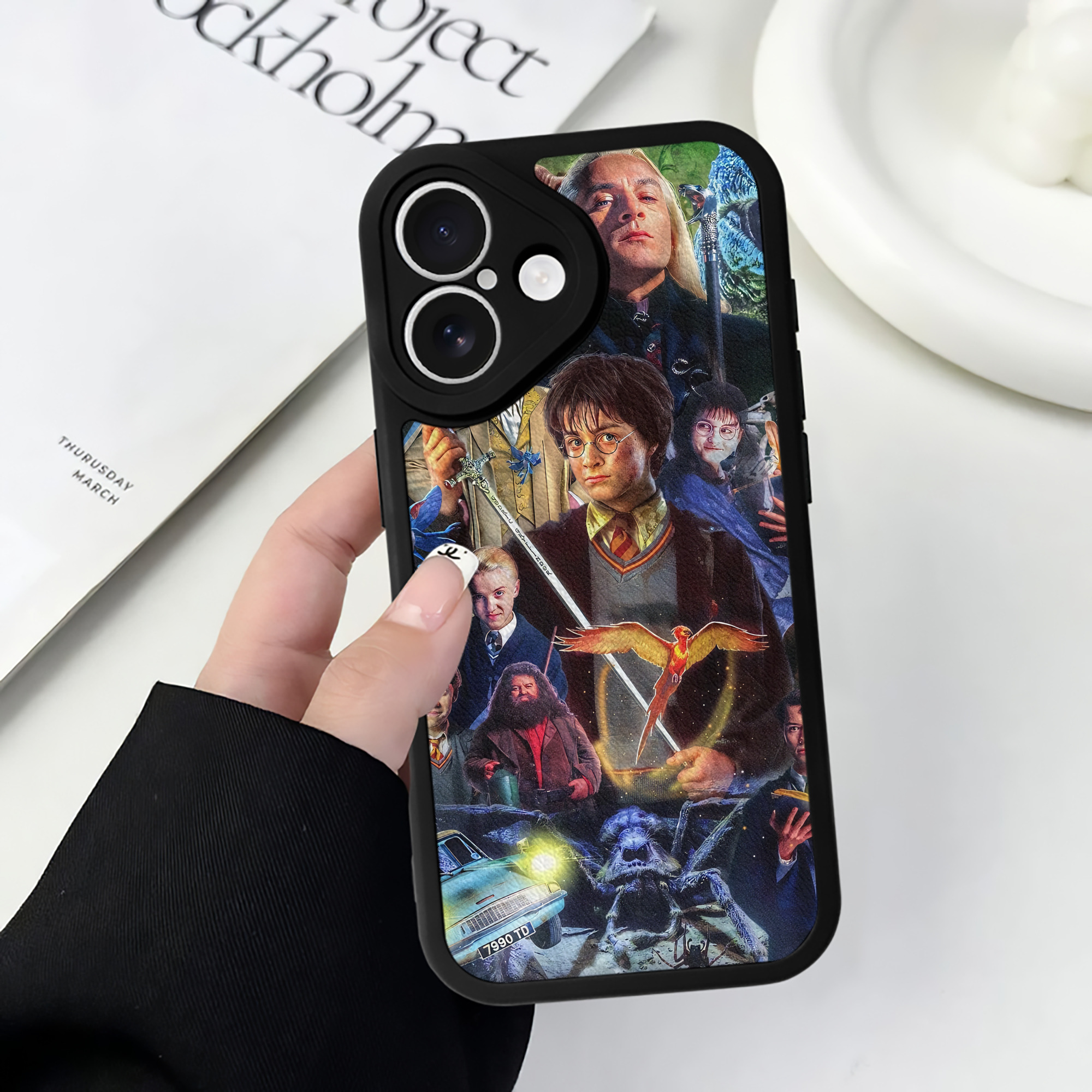 （画像用） Harry Potter ハリー・ポッターシリーズ 【iPhone 16シリーズ対応】シリコンスマホケース（レザー調） 材質：シリコン